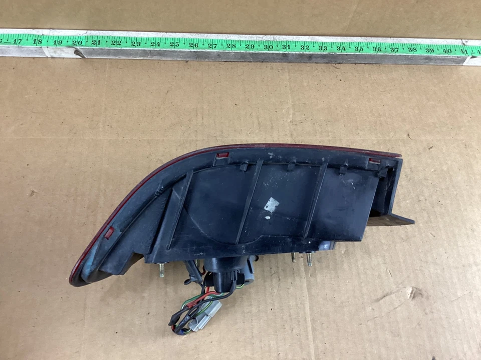 Luz trasera izquierda del lado del conductor Honda Civic 1992-1995 montada en panel OEM Foto 4 de 4