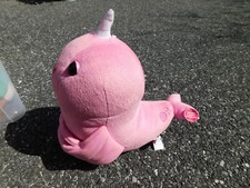 Rare BIG Fingerlings Hugs Rachael Unicorn NARWHAL Interactive Plush Toy Pink FUN