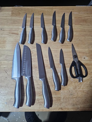 Chicago Cutlery Insignia Steel 13-Piece Kitchen Knife Set with Gray Wood Block - Picture 2 of 6