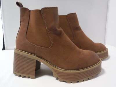 PM3 MIA Naila Brown Lug Sole Elevated Wood Platform 90s Style Chunky Boots 9