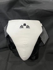 BEST SANG MOO SA  MARTIAL ARTS SUPPLY  GROIN PROTECTION CUP Size Small