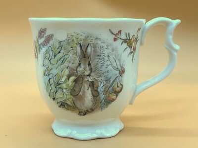 Royal Albert China Beatrix Potter Benjamin Bunny Design Becher / Becher. um 1986.