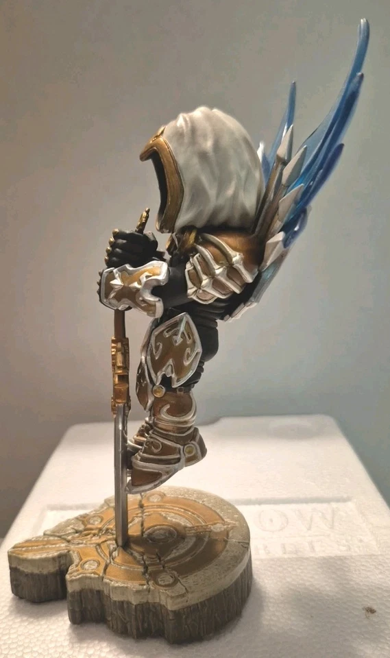 Diablo 3 Blizzard Entertainment Blizzcon D3 Mini Tyrael Limited Edition Figurine - Image 3 of 4