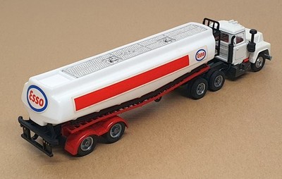 Corgi Original Diecast 1152 - Mack Truck Gloster Saro Artic Petrol