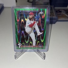 2025 Topps Chrome-#178 Matt Strahm Green Raywave Refractor /99 Phillies