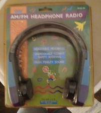 Vintage Street Beat AM/FM Headphone Radio Model 885