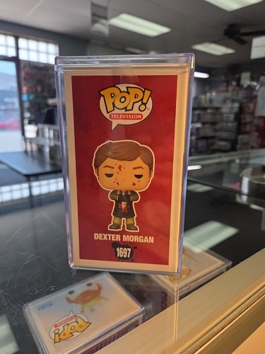 Funko Pop! Vinyl: Dexter Morgan (Bloody) Exclusive #1697 Signed PSA W/ Protector - Picture 5 of 7