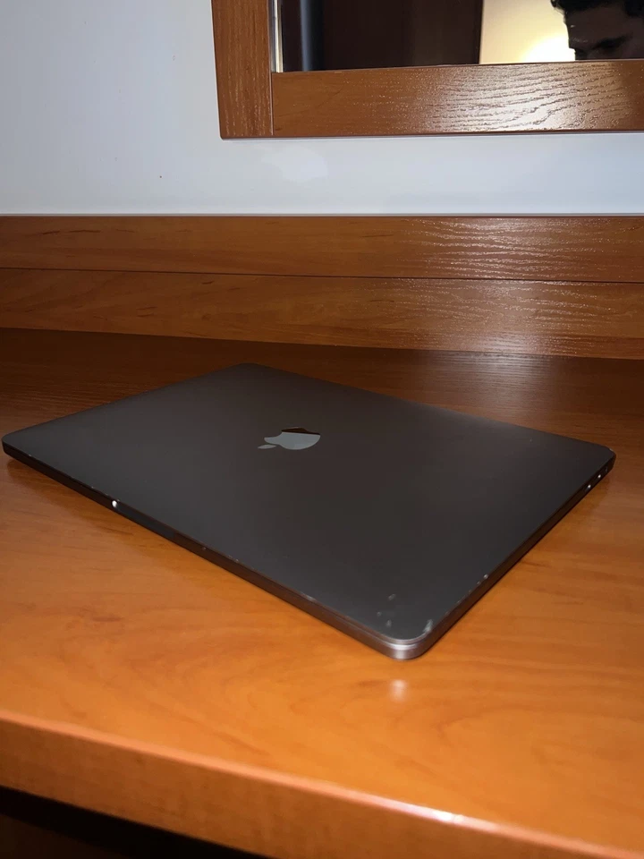 Apple MacBook Pro 13" 2017 · i7 · 16GB · 1TB, Foto 3 von 5