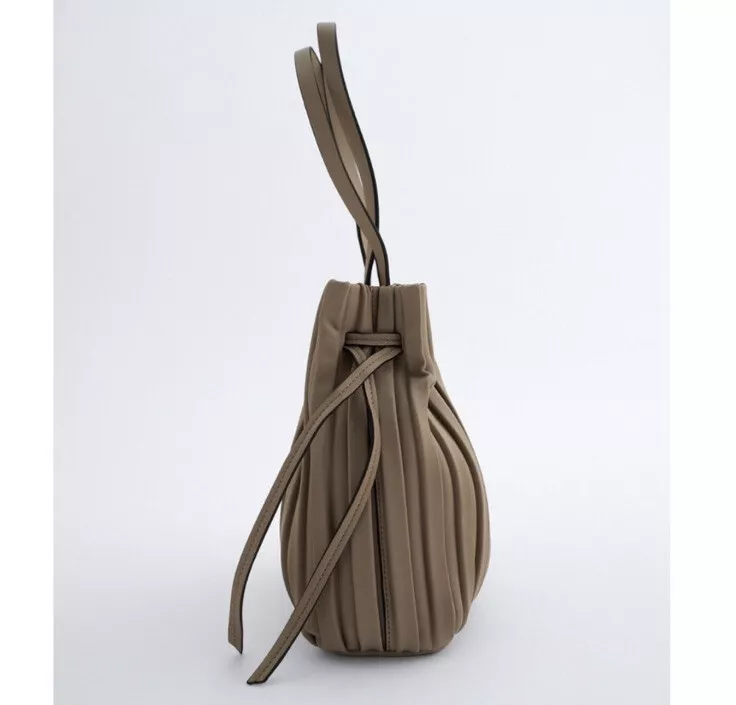 Malversar Fonética resistirse Zara brown/beige pleated bucket bag NWT | eBay