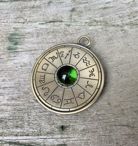 Pendant number 13 - Planets - Sun - Moon