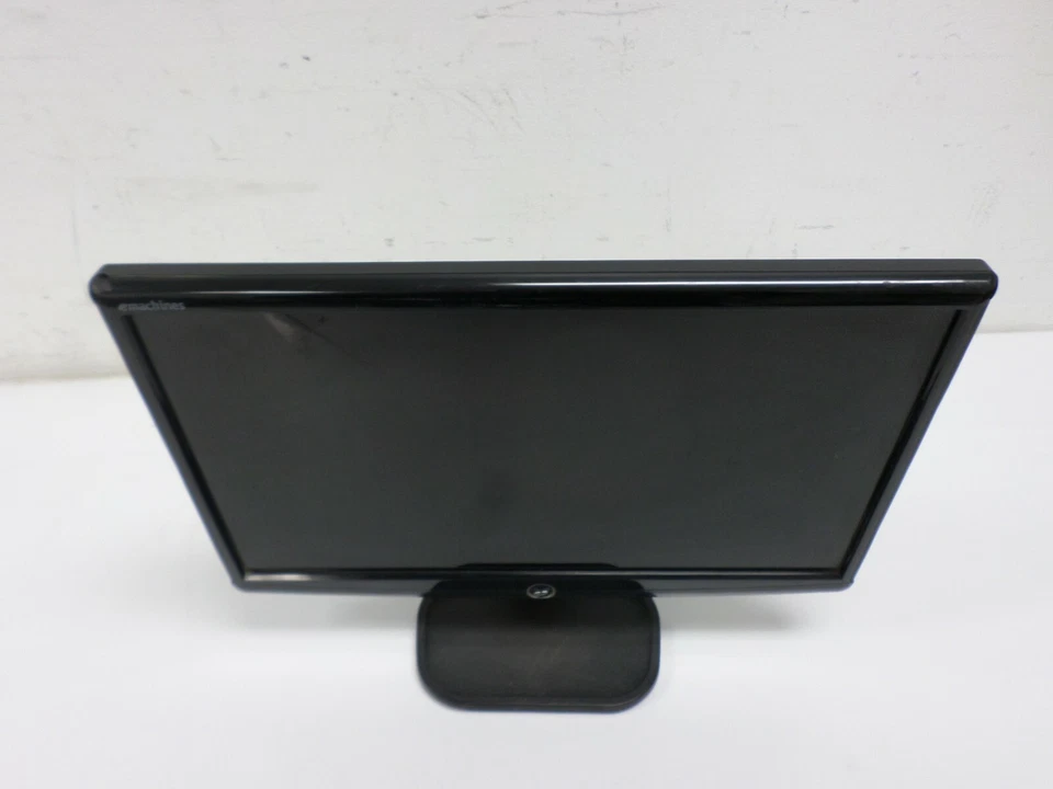 Emachines E182H D 19” LCD Widescreen Monitor  - Image 3 of 4