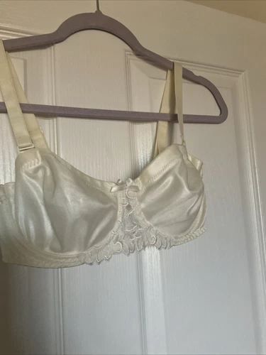 Chantelle Ivory Hedona  Demi Underwire Soft Cup Multi Way  Bra 32D