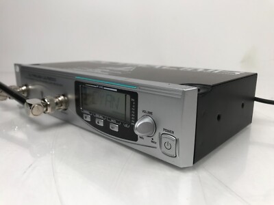 Behringer ULR2000 ULTRALINK True diversity Multichannel UHF Receiver 320 Channel