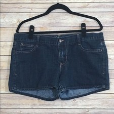 Old Navy Diva Denim Shorts Dark Wash Women  s Size 12 Summer Casual Shorts