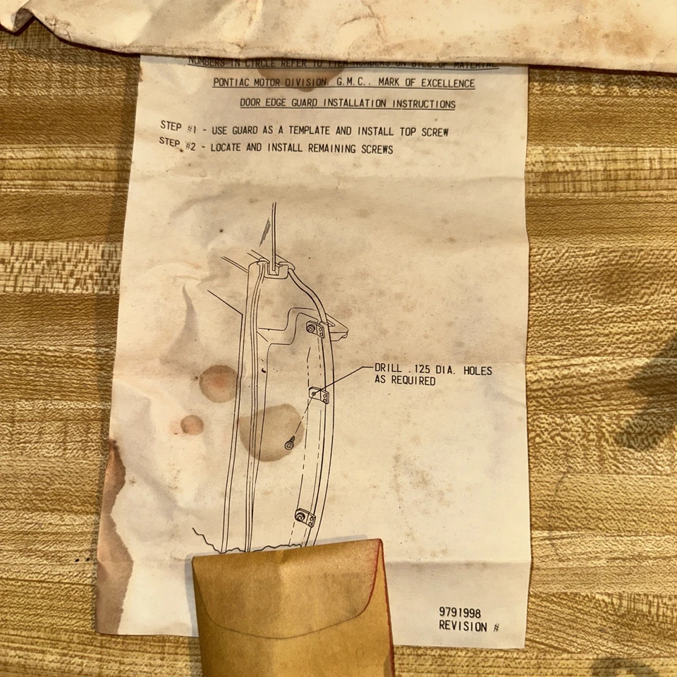 Pontiac Tempest 1968 1969 protectores de borde de puerta 4 puertas OEM 984892 nuevo stock antiguo GM Foto 3 de 4