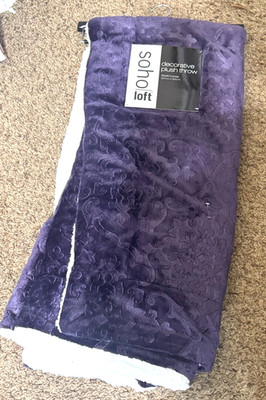 NWT SOHO LOFT 50 X 60'' Blanket Plush Decorative Throw Purple embossed
