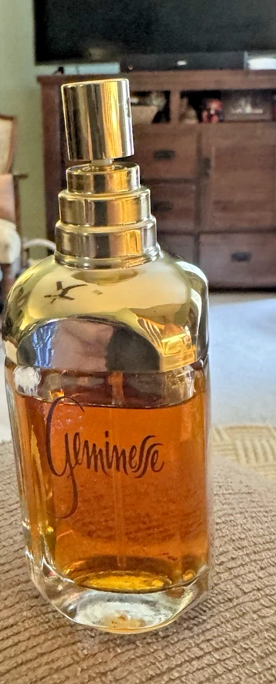 Spray colonia pura Max Factor Geminesse vintage --2,0 fl. oz. Foto 2 de 2