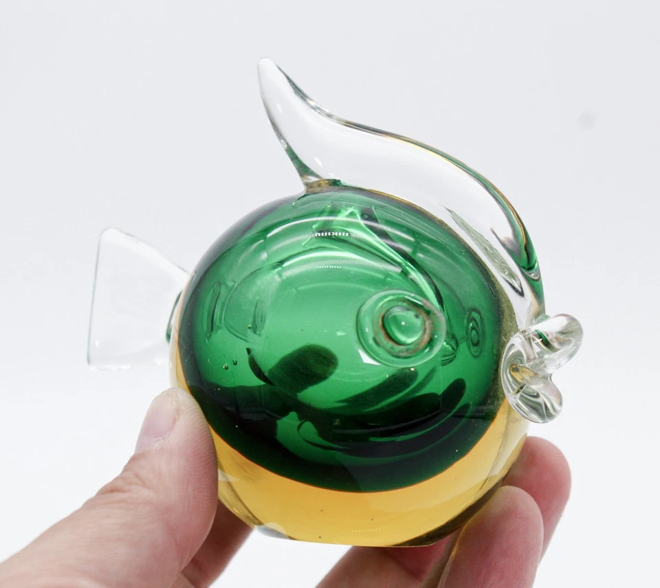 Vintage Murano Italy Green & Yellow Art Glass Puffer Fish Paperweight Figure - Image 3 of 4