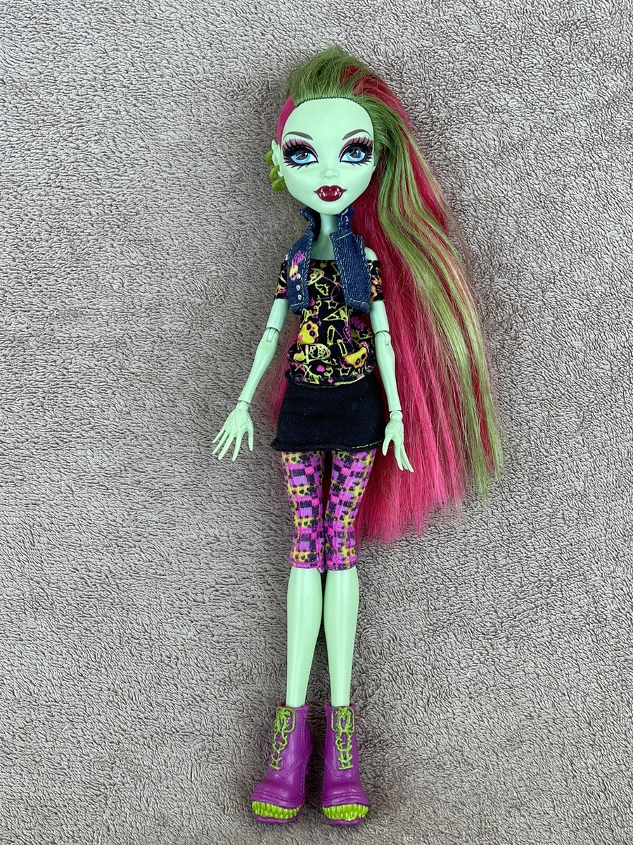 Monster High Doll First Wave Original Ghouls Venus McFlytrap | eBay UK