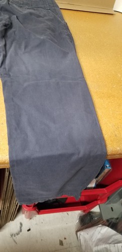 Old Navy Broken-in-Straight Dark Wash Men's 30x32 Black Jeans (#447) - Picture 9 of 10