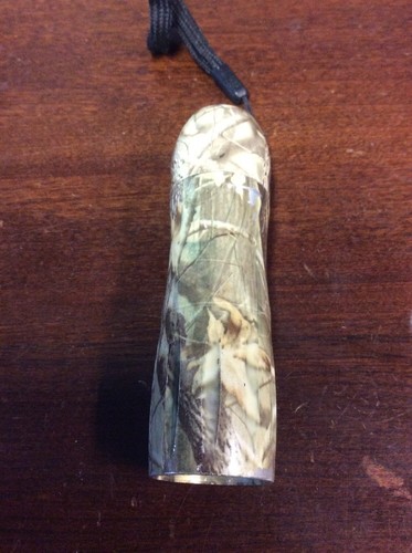 Camouflage LED Metal Mini Flashlight Uses 3 AAA Batteries GnusedTools - Picture 2 of 10