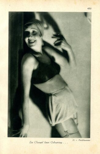 Ein Chorgirl feiert Geburtstag ( Phot. H.v.Perckhammer ) c.1930 - Bild 1 von 1