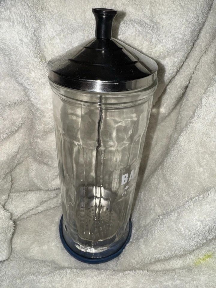 Tarro de vidrio desinfectante barbicida barberos vintage con tapa de metal e inserto Foto 3 de 4