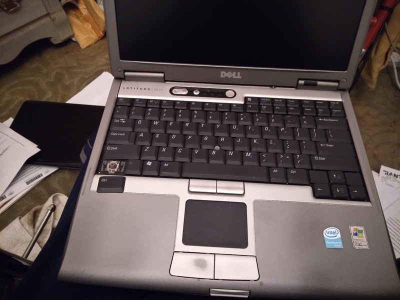 DELL LATITUDE MODEL D610