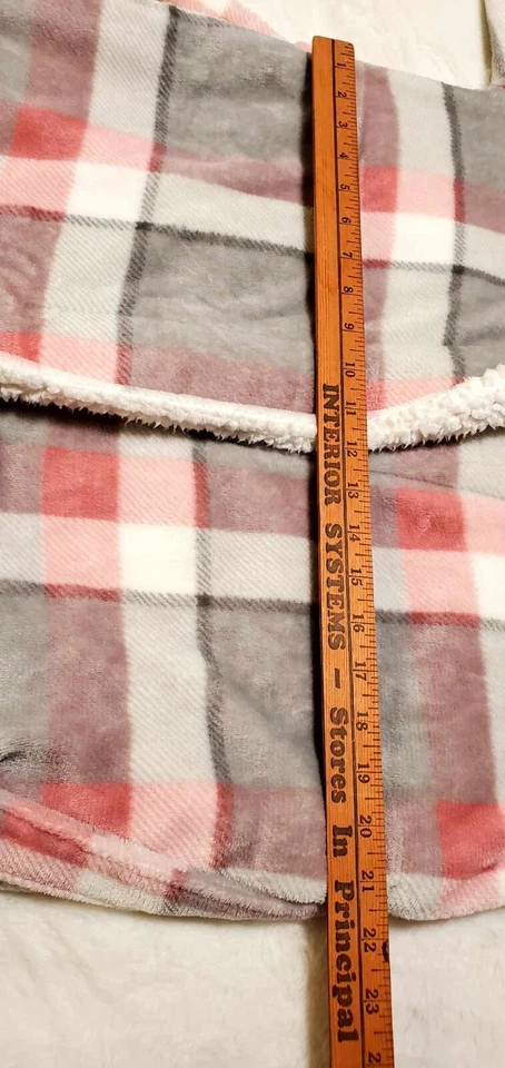 Bata grande a cuadros Secret Treasures de felpa roja/blanca/gris para mujer 12-14 Foto 2 de 4