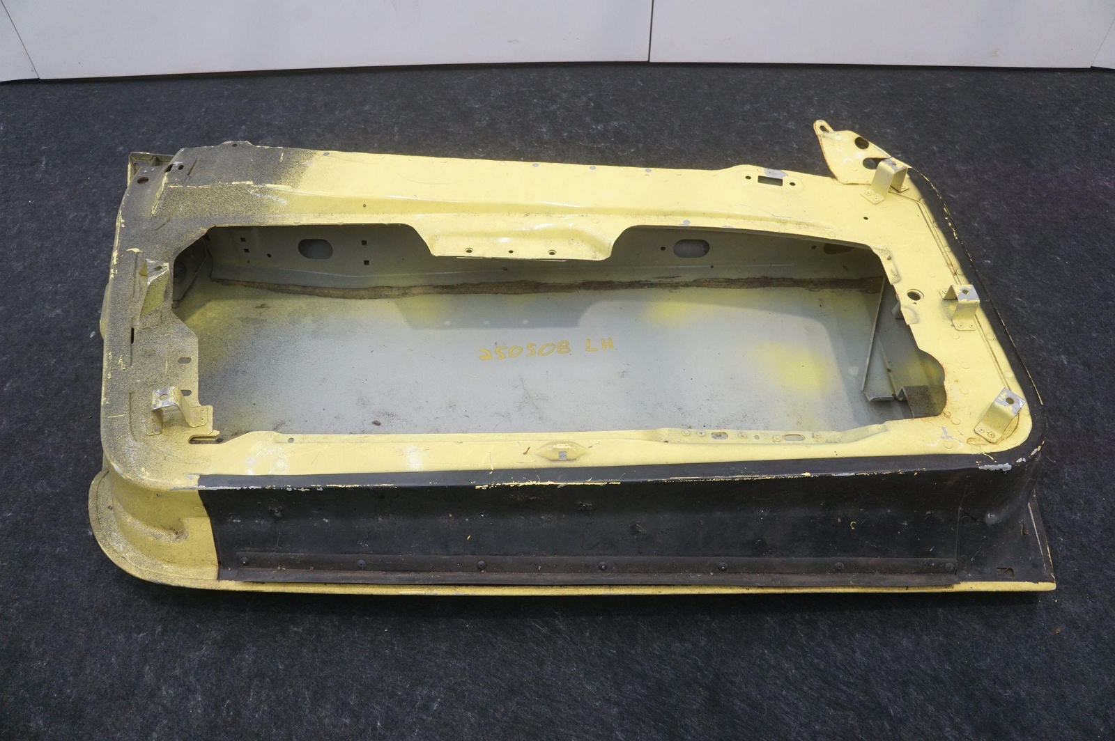 Left Driver Door Shell Yellow OEM 69409811 Ferrari F430 Challenge 2006 *Note*