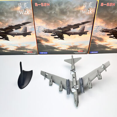 WLTK USAF B-52H Stratofortress Heavy Bomber 1/200 Diecast Aircraft