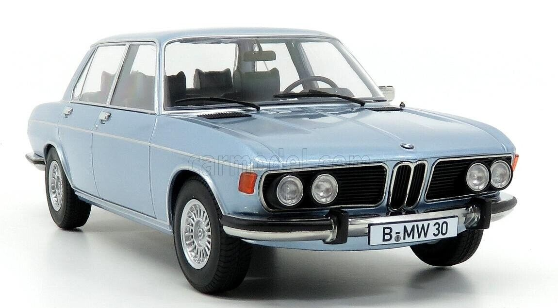 KK-Scale 1:18 BMW 2002 ti serie 1 Año de construcción 1971 rojo oscuro KKDC181076 modelo coche KKDC181076 4260699764577