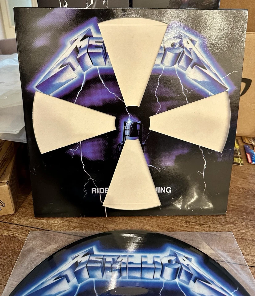 Metallica RIDE THE LIGHTNING Vertigo 838 140-3 Picture Disc Die Cut Jacket RARE! - Image 2 of 4