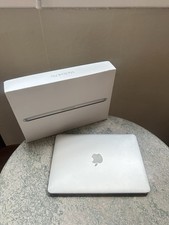 Apple MacBook Pro 13.3 in 2015 Silver/Intel Core i5 5th Gen. 2.70 GHz, 128 GB 8