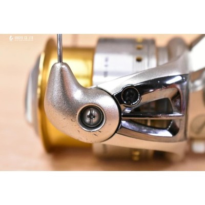 Shimano Spinnrolle 06 Twin Power Mg 2500S zum Angeln am Eging und Barsch