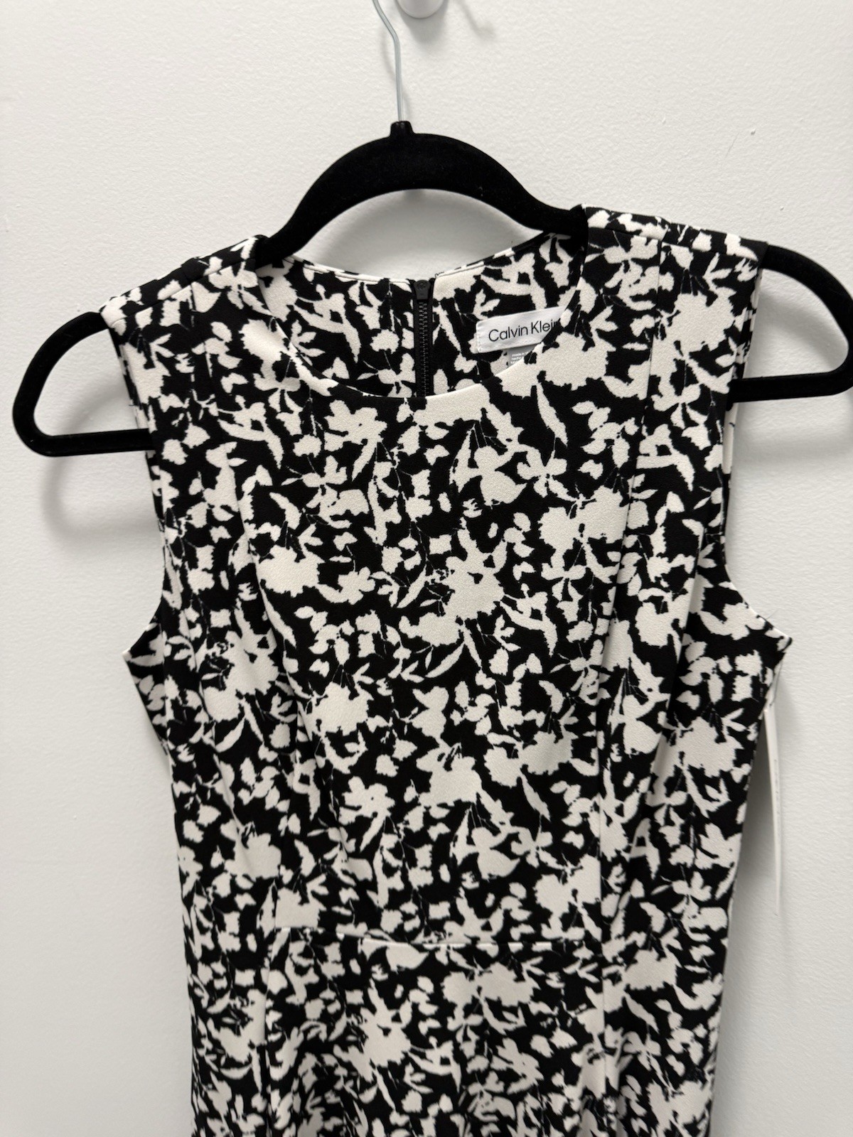 Calvin Klein Black & Cream Floral Sleeveless A-Line Knee Length Dress Size 4 NWT thumbnail 3