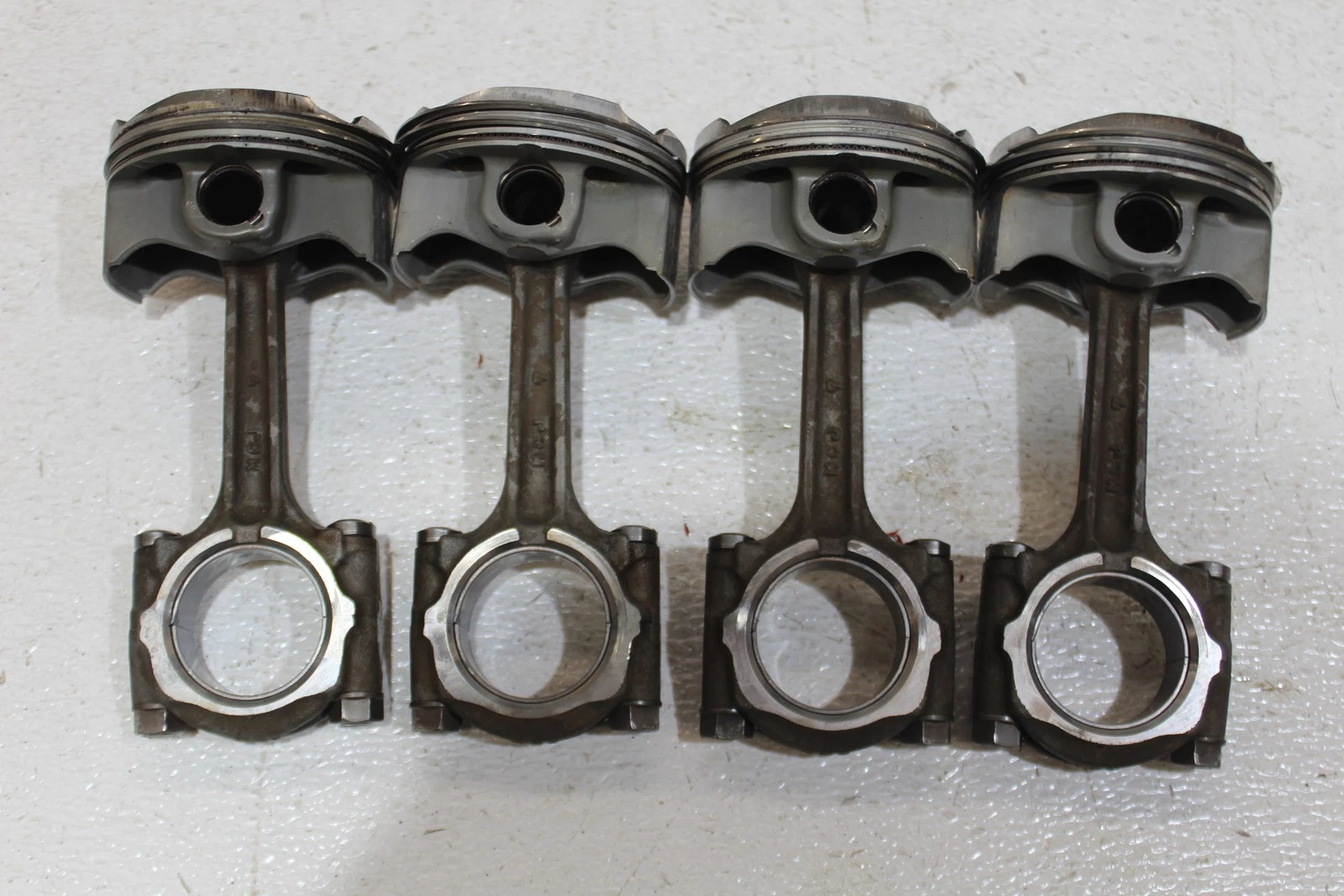 2002-2003 Honda Cbr954rr Engine Motor Connecting Rods