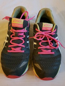 womens asics gel zaraca 2