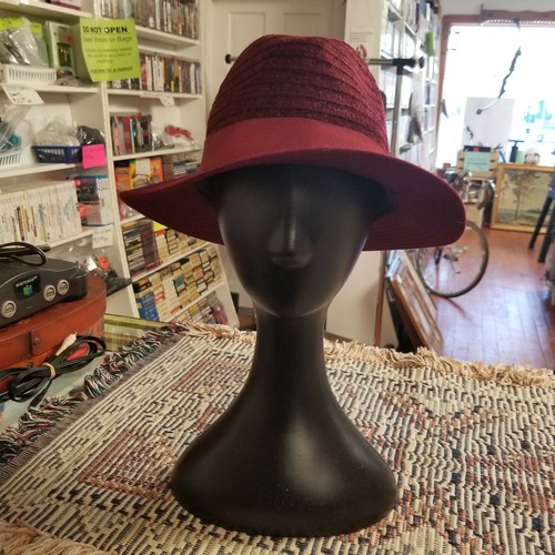 Women's Woven Burgundy Fedora Hat With 