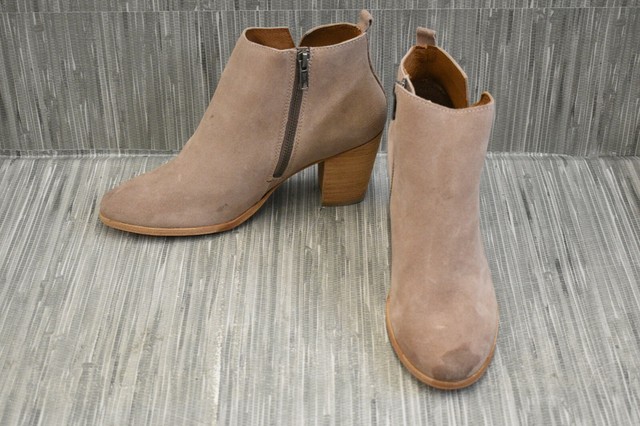 dusty rose booties