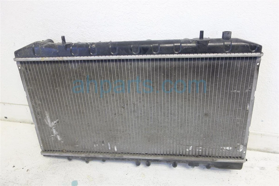 1995-1998 Nissan 200Sx Manual Trans Radiator 21410-Q5601 - Image 3 of 4
