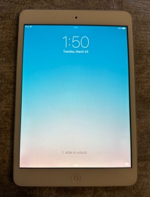 Apple iPad mini 3 A1432 16 GB, Wi-Fi, 7.9 in - Silver/White