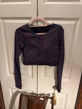 Lululemon Women's Purple/Black Long Sleeve Cropped Top W Built In Bra Size 6