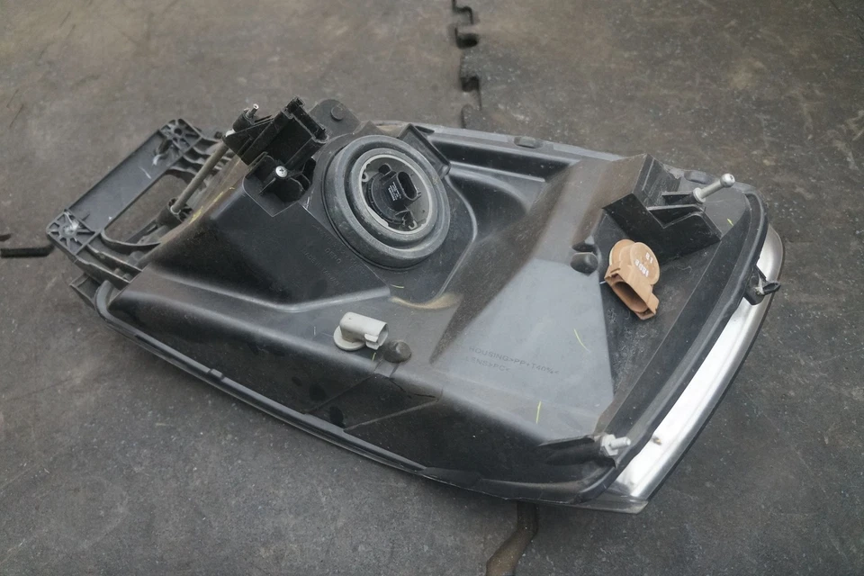 Conjunto de faros delanteros derecho pasajero Dodge Ram 1500 Srt10 2005 Foto 4 de 4