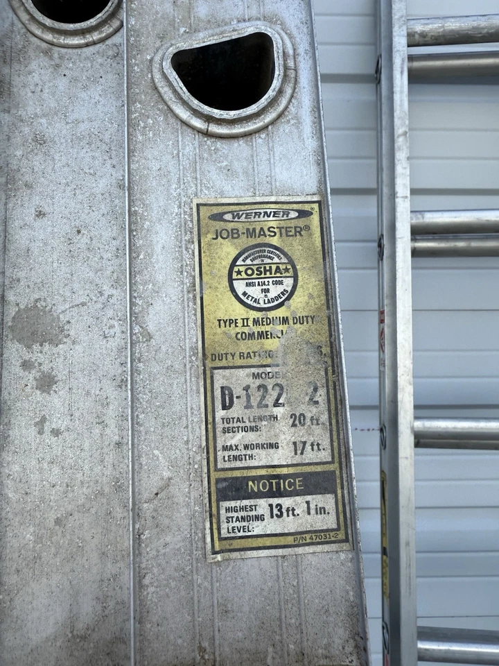 Werner D1220-2 20ft Aluminum Extension Ladder 225 lb Type II Duty Rating Used - Image 2 of 4