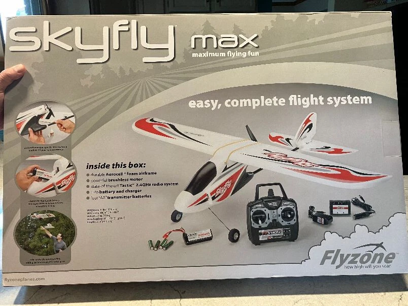 Flyzone Sky Fly Max RC Pusher Glider Aileron Trainer Avião - Versão RTF - Imagem 2 de 4