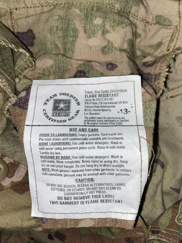 Pantaloni da combattimento USGI FRACU ignifughi esercito medio-corto Multicam NUOVI - Foto 3 di 4