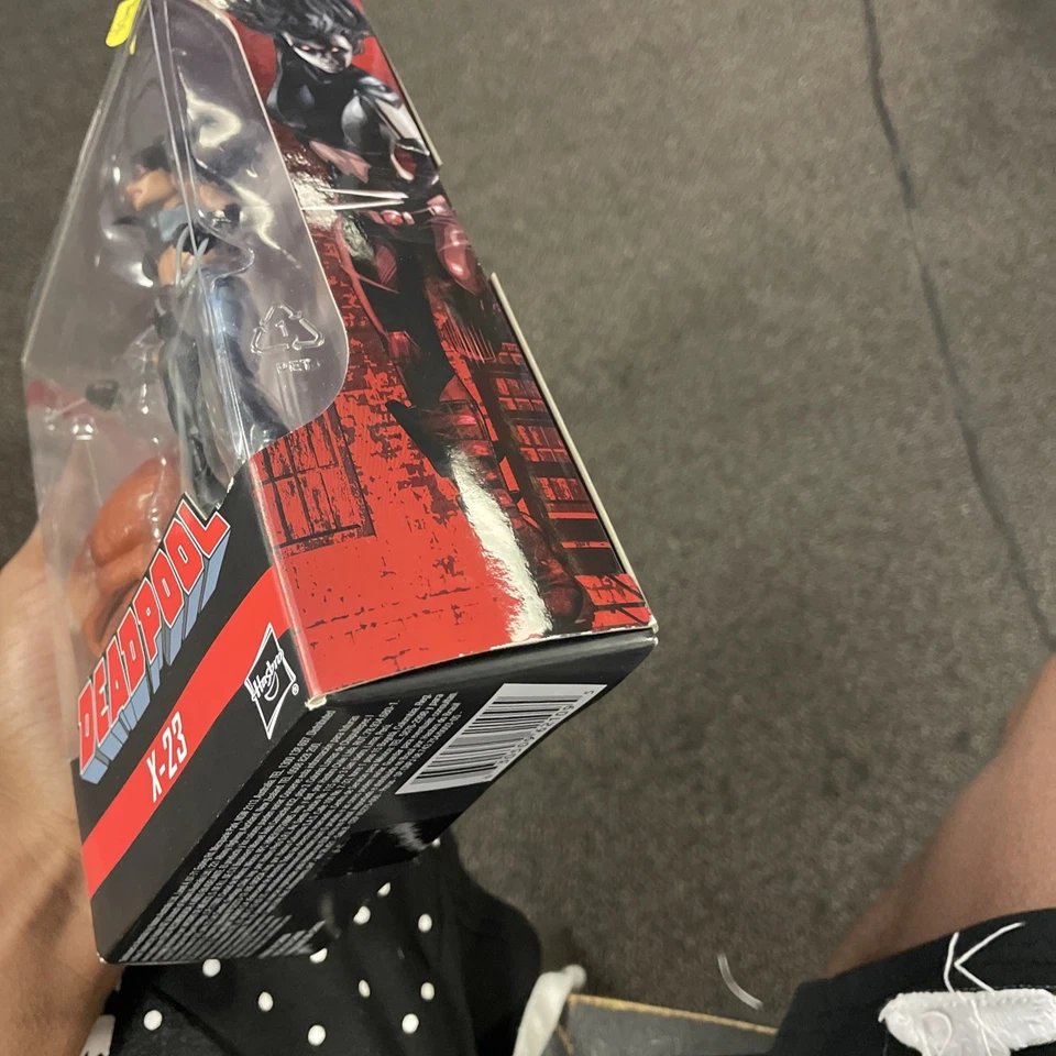 "Figura de acción Marvel Legends Deadpool Sasquatch serie BAF: X-23 6"" nueva" Foto 3 de 4