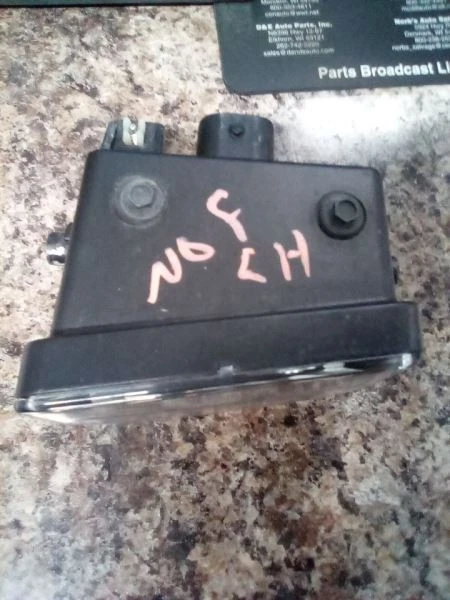 司机转角/公园灯雾驱动 LED 适合 17-19 福特 F250SD 拾音器 1106146 — 第 3/4 张图片