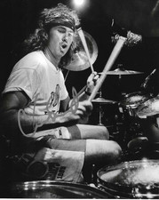 * CHAD SMITH * signed 8x10 photo * RED HOT CHILI PEPPERS *COA *